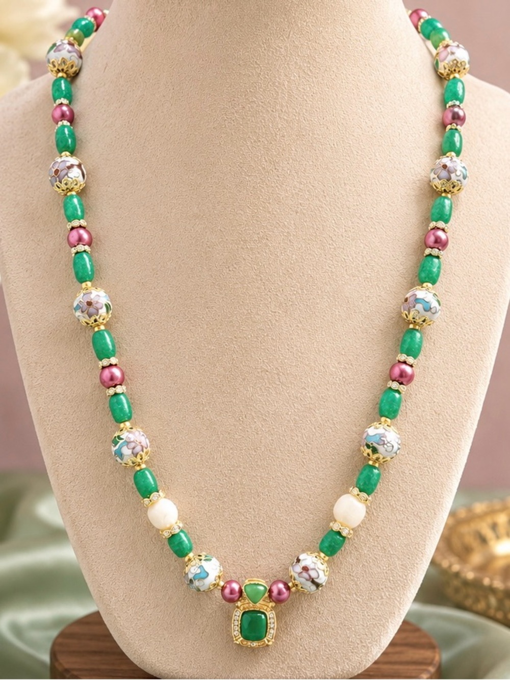 Handmade Cloisonné, Emerald and Pearl Necklace